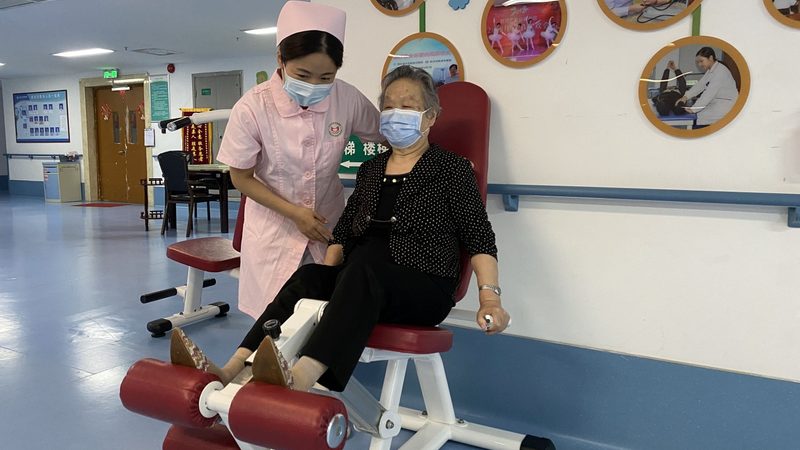 小型护理院加盟预算主要由以下几个方面构成：
